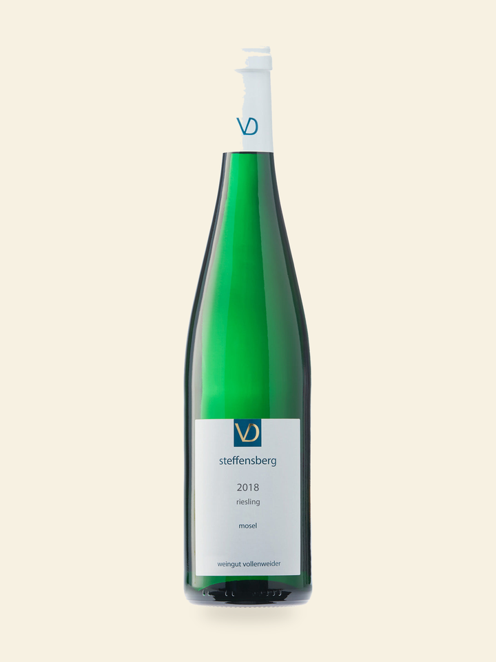 Harmonised bottle image for Daniel Vollenweider Kröver Steffensberg 2016; refer to the listed vintage and bottle size